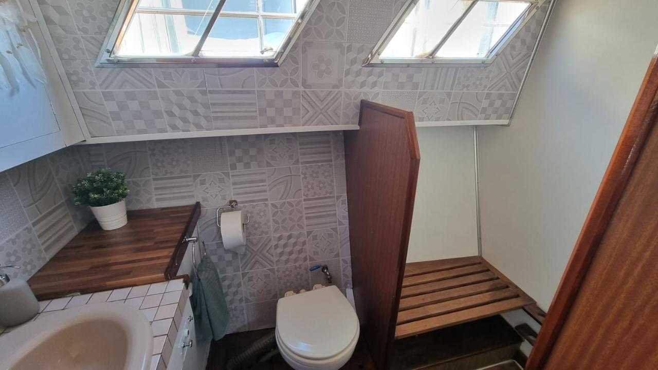 Charming Boat House In Barcelona With Big Terrace And Solarium Hotell Sant Adria de Besos Eksteriør bilde